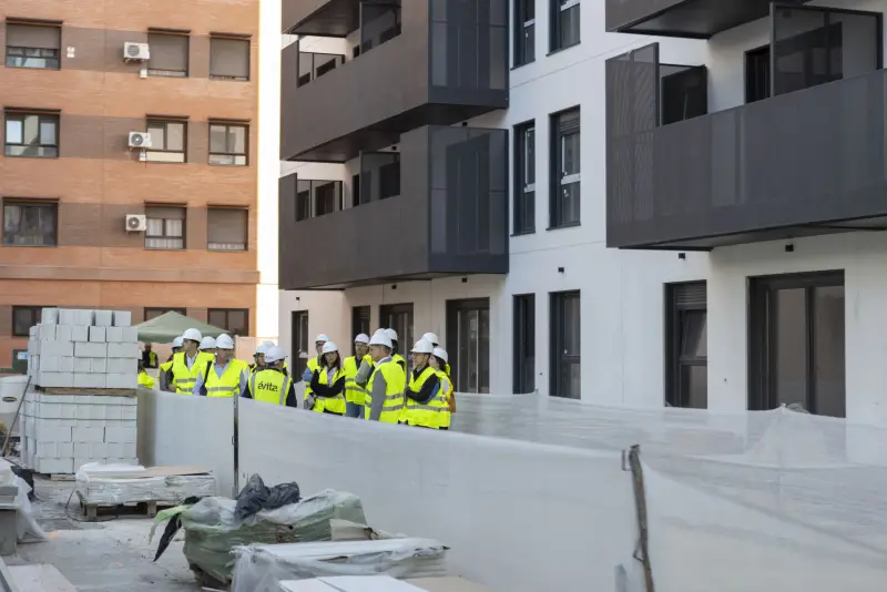 VISITA MOSTOLES AVINTIA