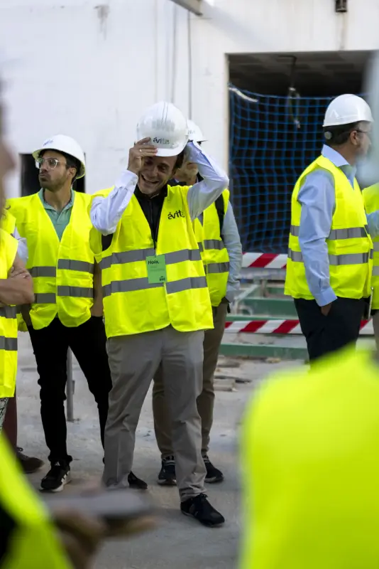 VISITA MOSTOLES AVINTIA
