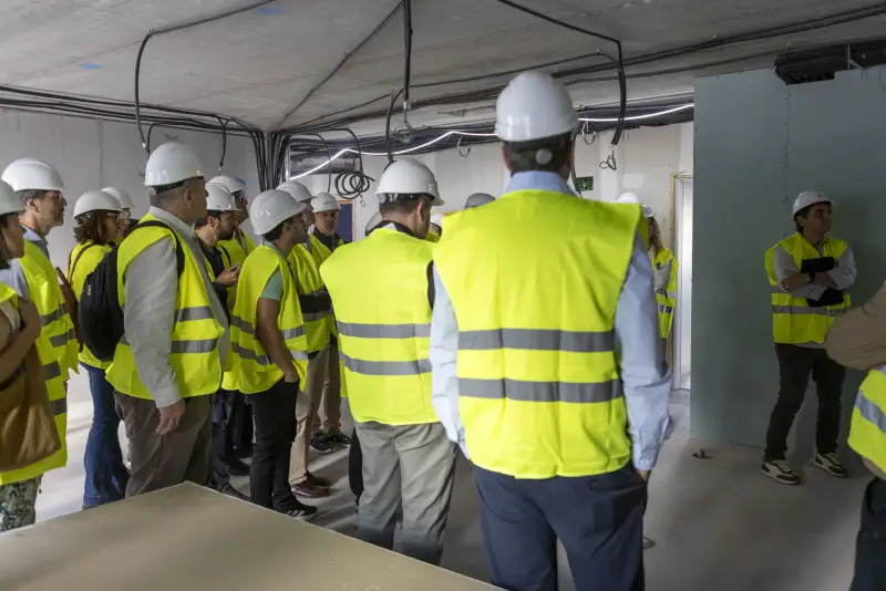 VISITA MOSTOLES AVINTIA