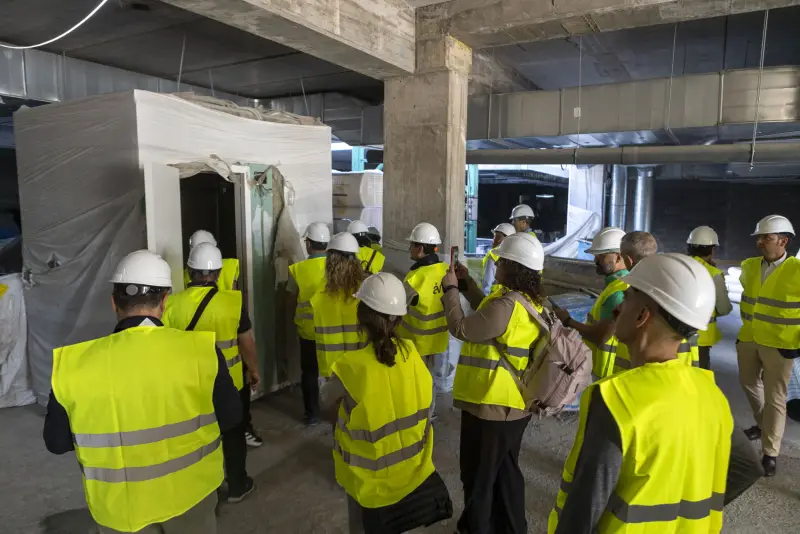 VISITA MOSTOLES AVINTIA