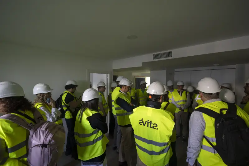 VISITA MOSTOLES AVINTIA