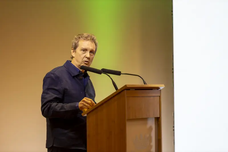 JUEVES 15 | PONENCIAS