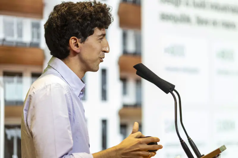 JUEVES 15 | PONENCIAS