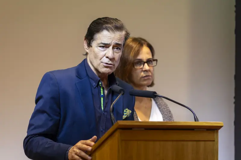 JUEVES 15 | PONENCIAS