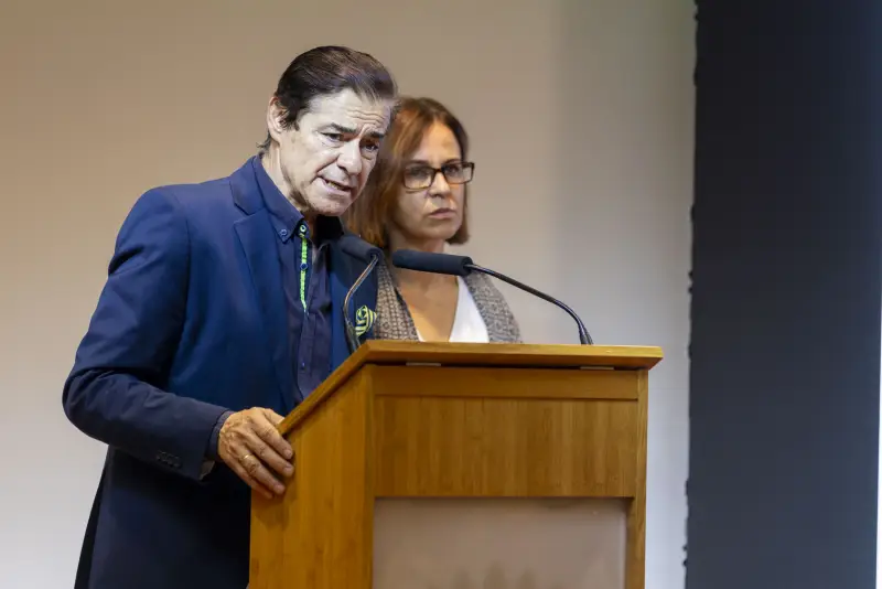 JUEVES 15 | PONENCIAS