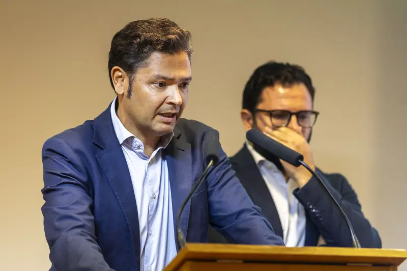 JUEVES 15 | PONENCIAS
