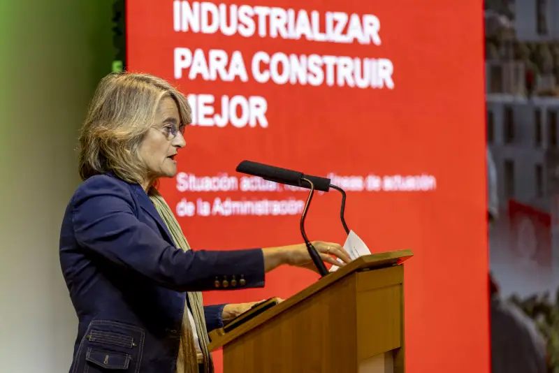 VIERNES  16 | PONENCIAS